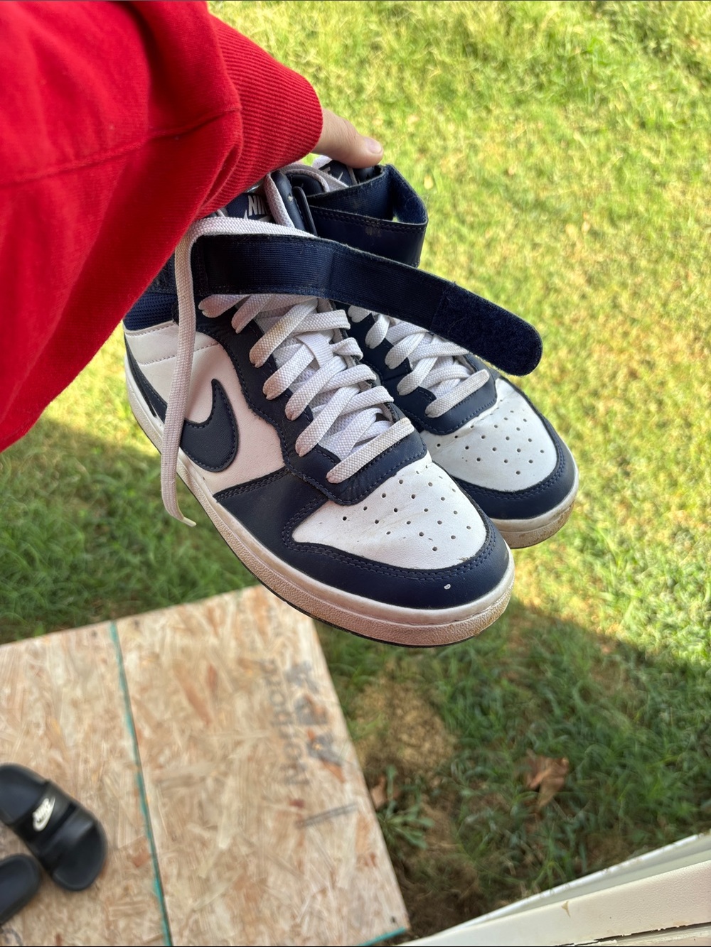 Nike Kids High-Top Sneakers in Navy and White